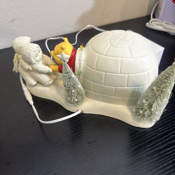 DEPT 56 SNOWBABIES Christmas "We'll Help You Through, Pooh" Lighted Disney Vtg - Picture 7 of 8